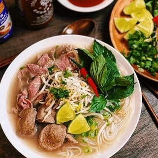 Rare Beef Phở (Phở Tái)